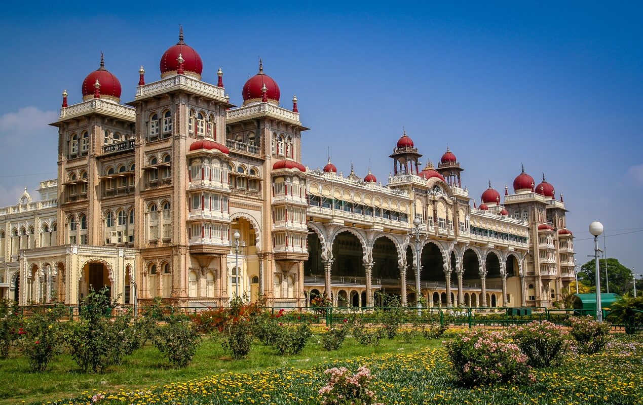 Maharajahs-Palace-in-Mysore-min