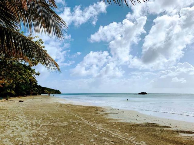 south-west-bay-beach-view-providencia