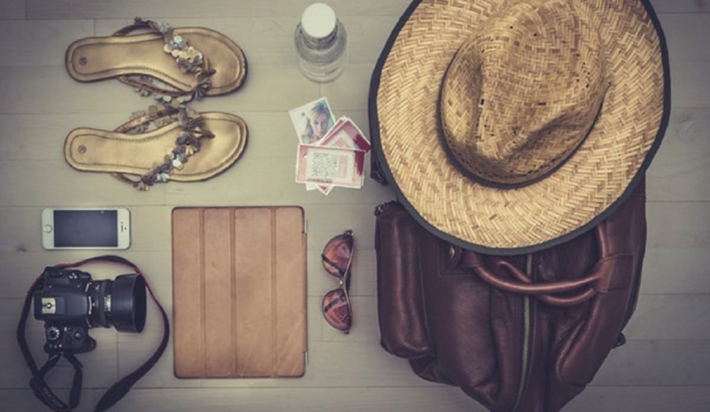 Top 5 Travel Essentials To Keep In Mind For Your Next Trip